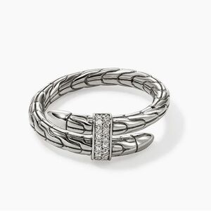 John Hardy Spear Ring Size 7
NWT